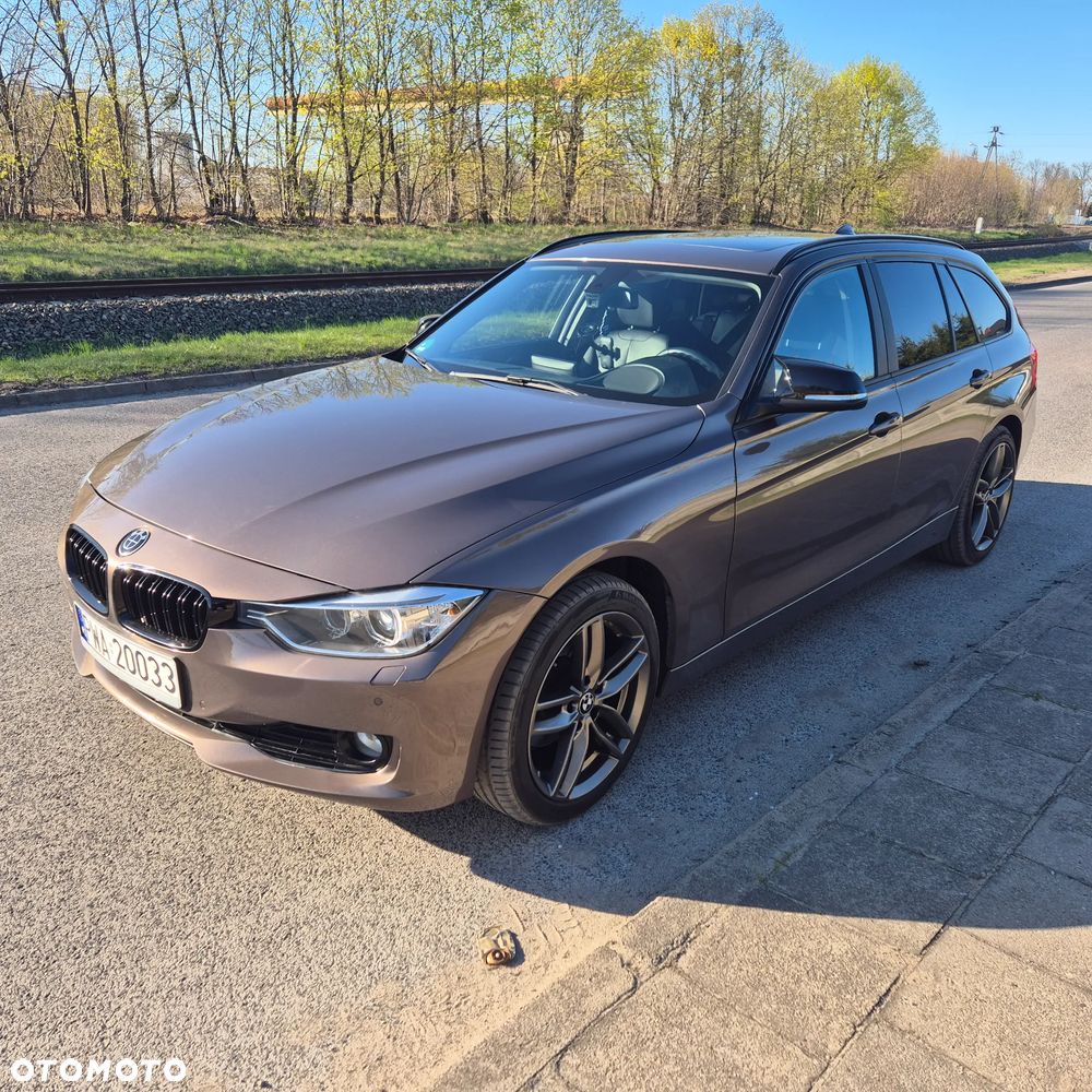 BMW Seria 3 320d xDrive - 10