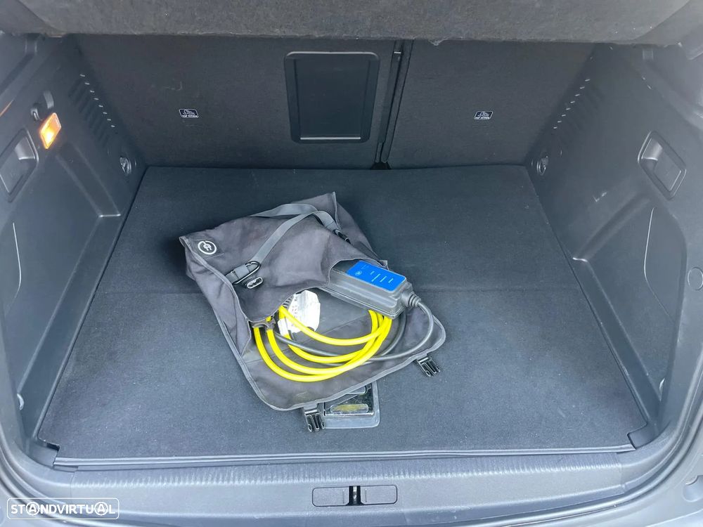 Peugeot 3008 1.6 Hybrid Allure Pack e-EAT8 - 18