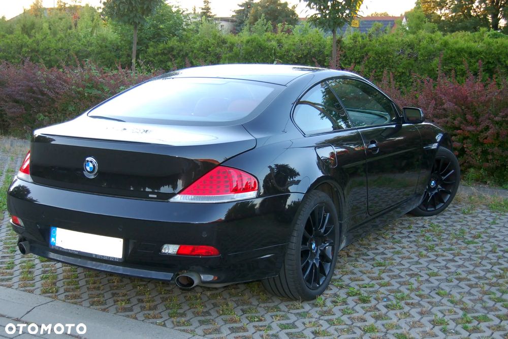 BMW Seria 6 650 i - 7