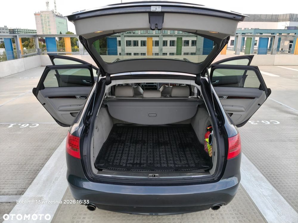 Audi A6 Avant 2.4 quattro - 12