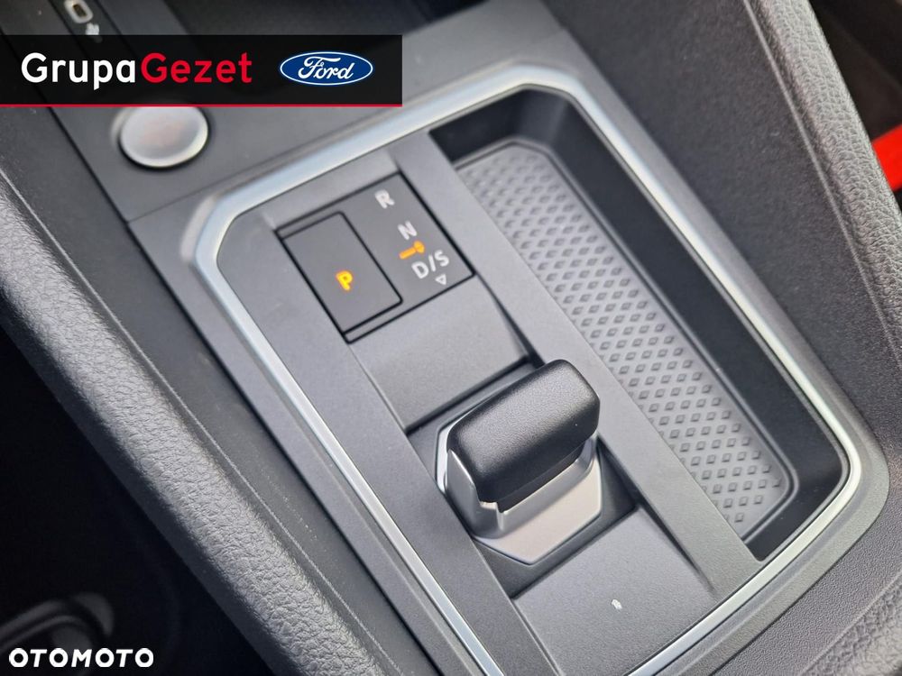 Ford Tourneo Connect - 11