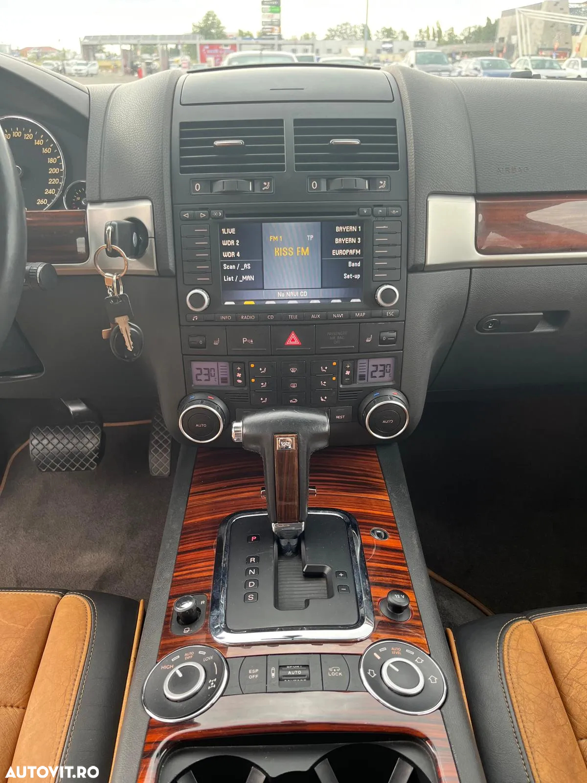 Volkswagen Touareg 3.0 V6 TDI DPF Automatik Individual - 13