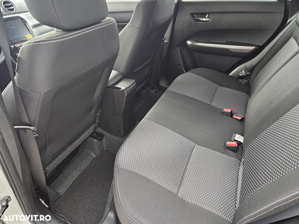 Suzuki Vitara 1.4 Boosterjet 6AT MHEV Passion - 22