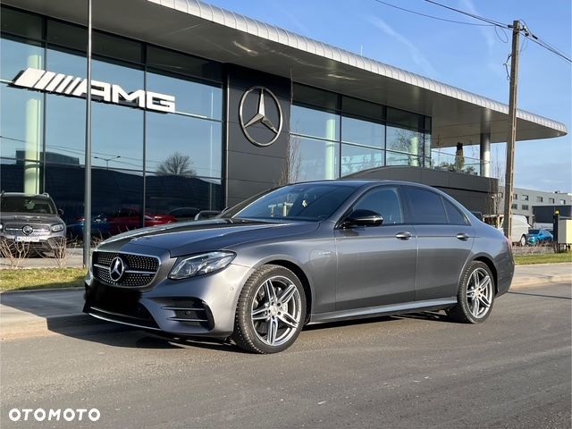 Mercedes-Benz Klasa E - 1