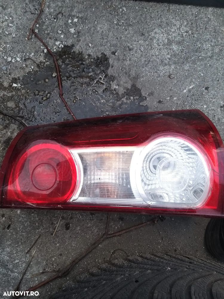 Stop Dreapta cod: 8200864610 pentru Dacia Logan 2007 - 1