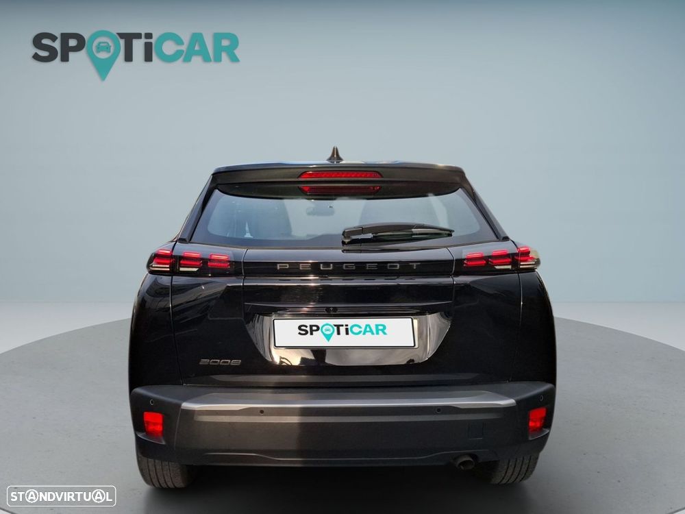 Peugeot 2008 1.2 PureTech Active — fotografia 7