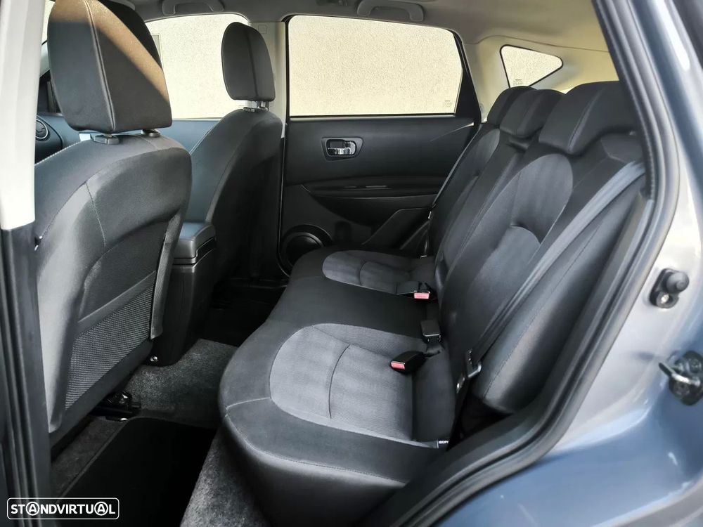 Nissan Qashqai 1.5 dCi Tekna Premium 18 - 27
