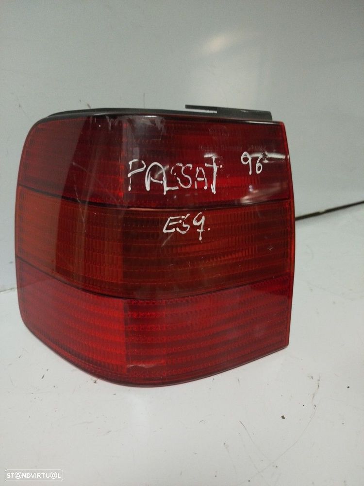 Farolim Stop Esq Volkswagen Passat Variant (3A5, 35I) - 1