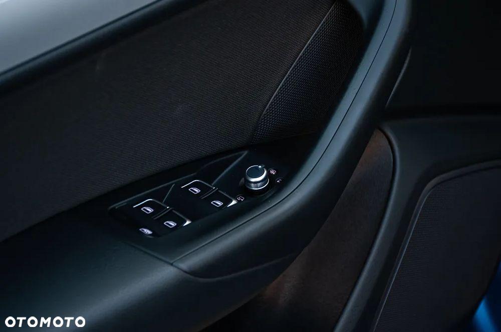 Audi Q3 2.0 TDI Quattro Design S tronic - 38