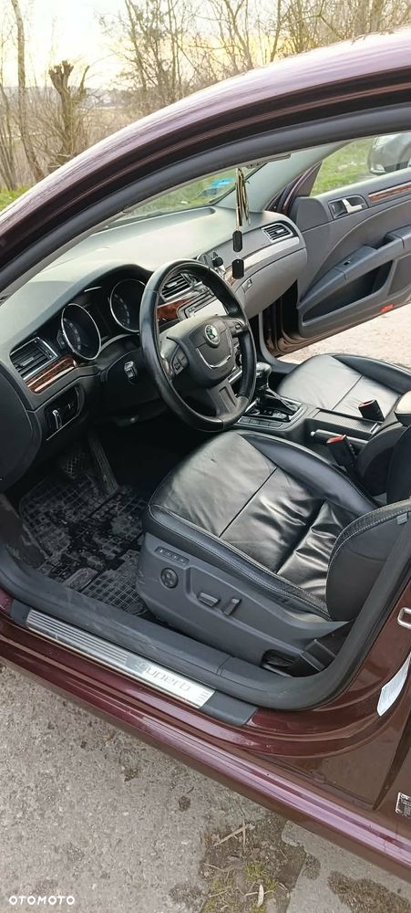 Skoda Superb 2.0 TDI DSG Elegance - 7