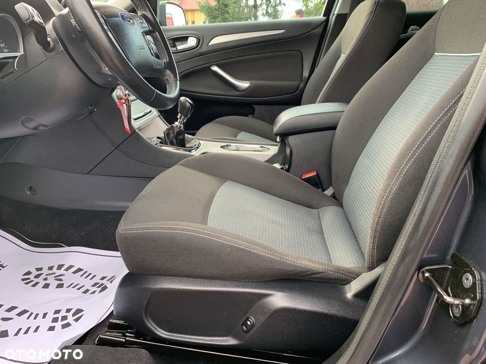 Ford Mondeo 2.0 TDCi EConetic Trend - 24