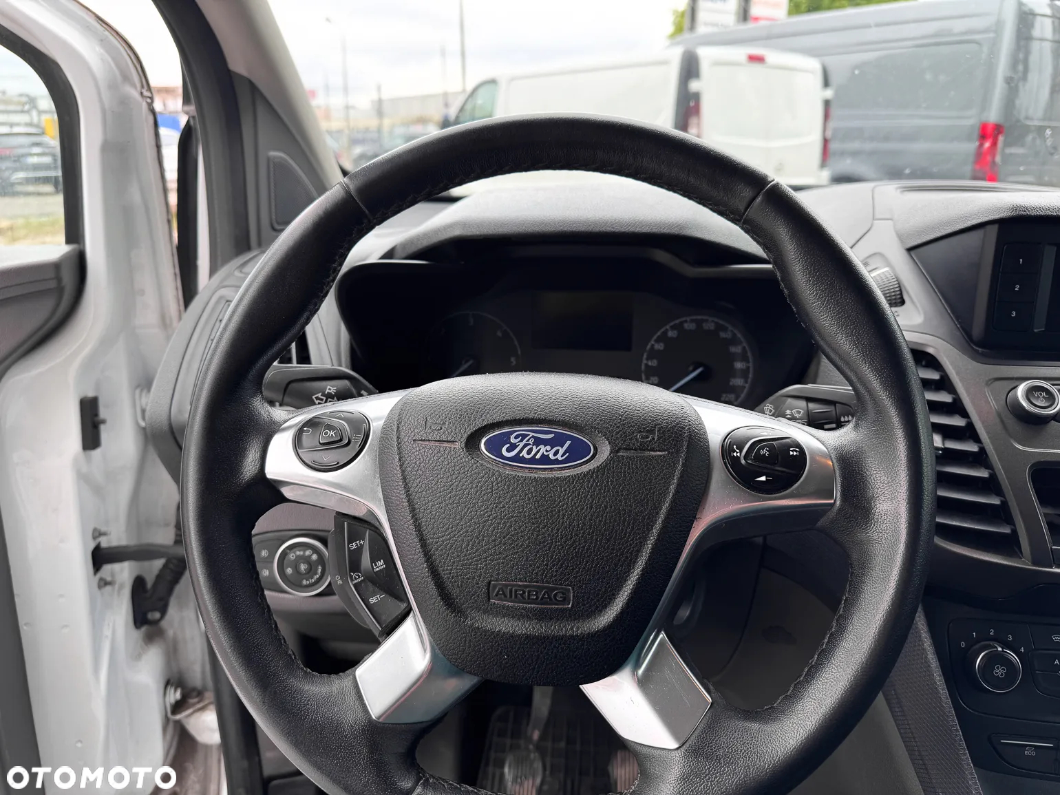 Ford Transit Connect - 20