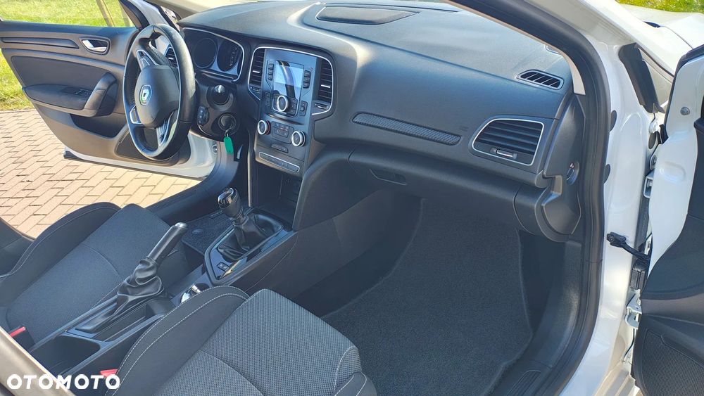Renault Megane ENERGY TCe 100 LIMITED - 16