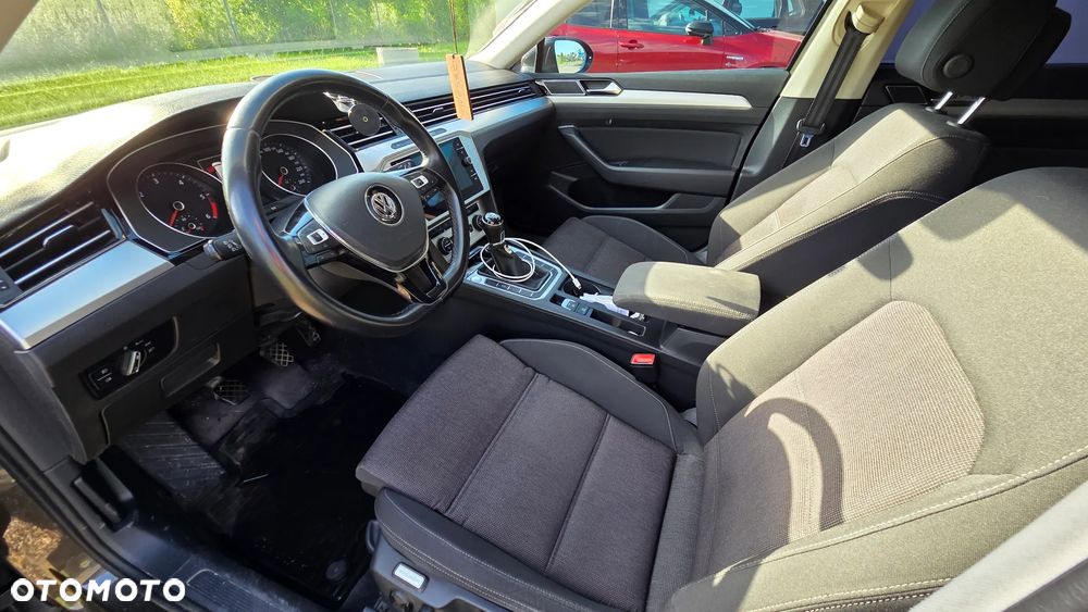 Volkswagen Passat 2.0 TDI BMT Comfortline - 6