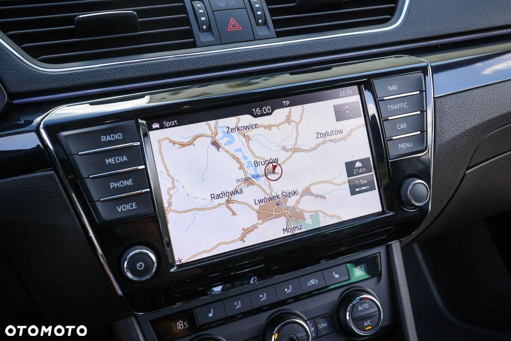 Skoda Superb 2.0 TDI 4x4 DSG L&K - 30