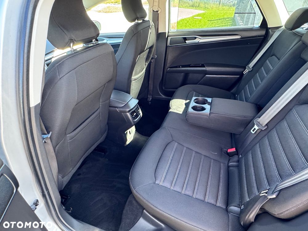 Ford Mondeo - 13