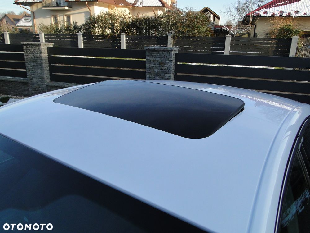 Ford Mondeo 2.0 Hybrid Titanium - 10