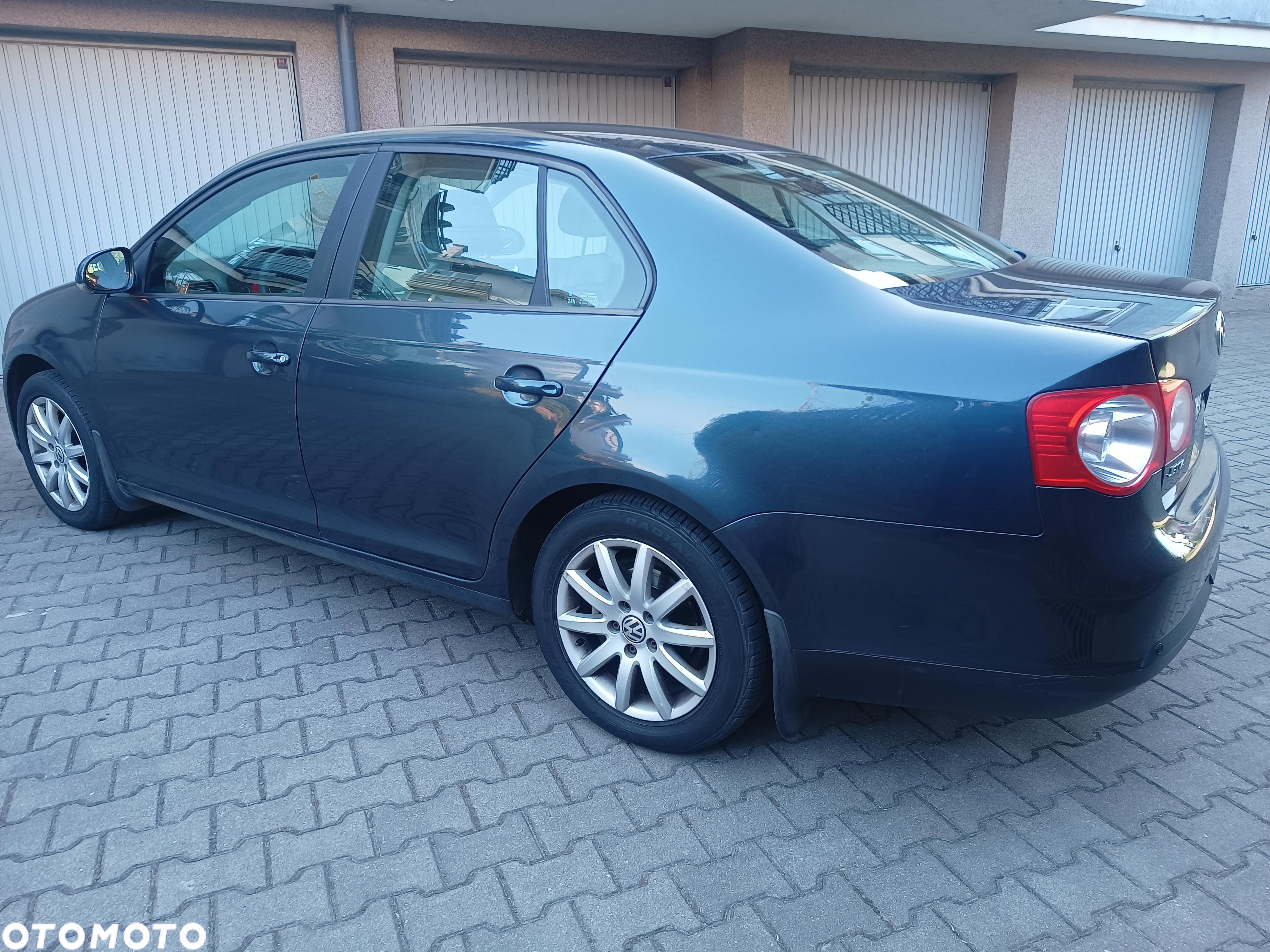 Volkswagen Jetta 1.6 Comfortline - 3