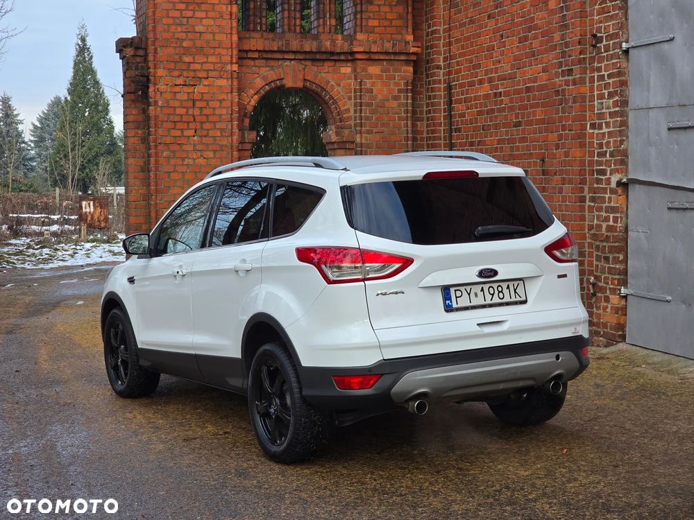 Ford Kuga 1.6 EcoBoost 2x4 Titanium - 33