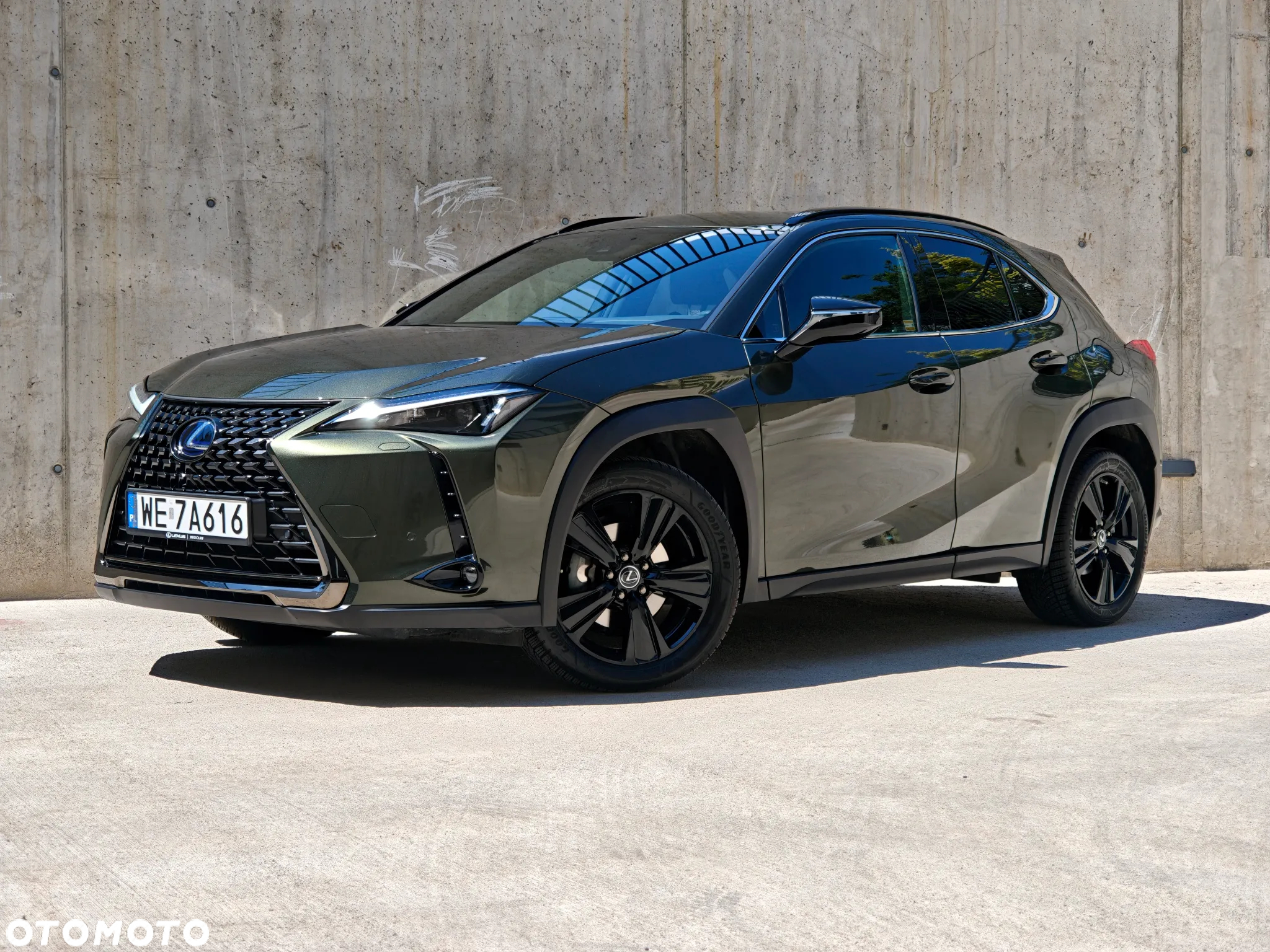 Lexus UX 250h GPF F Impression 2WD - 21