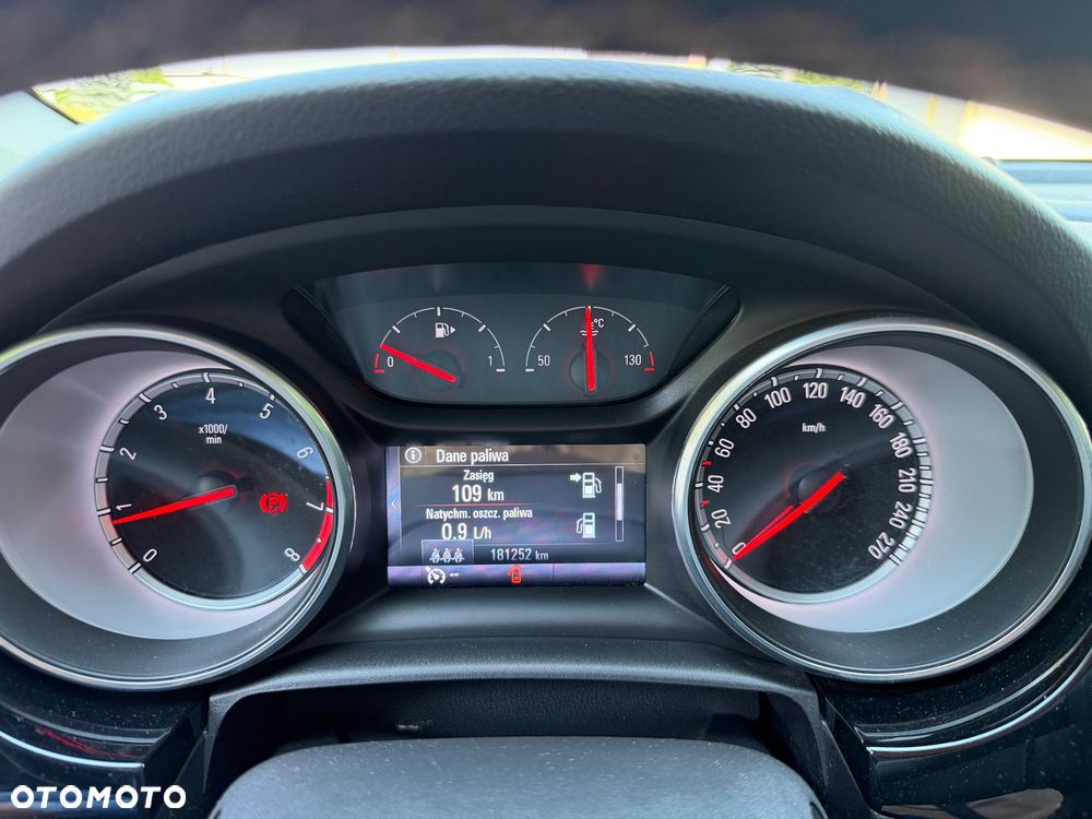 Opel Astra 1.4 Turbo Innovation - 24