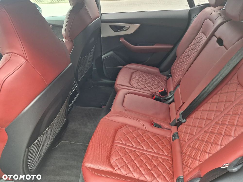 Audi SQ8 - 15
