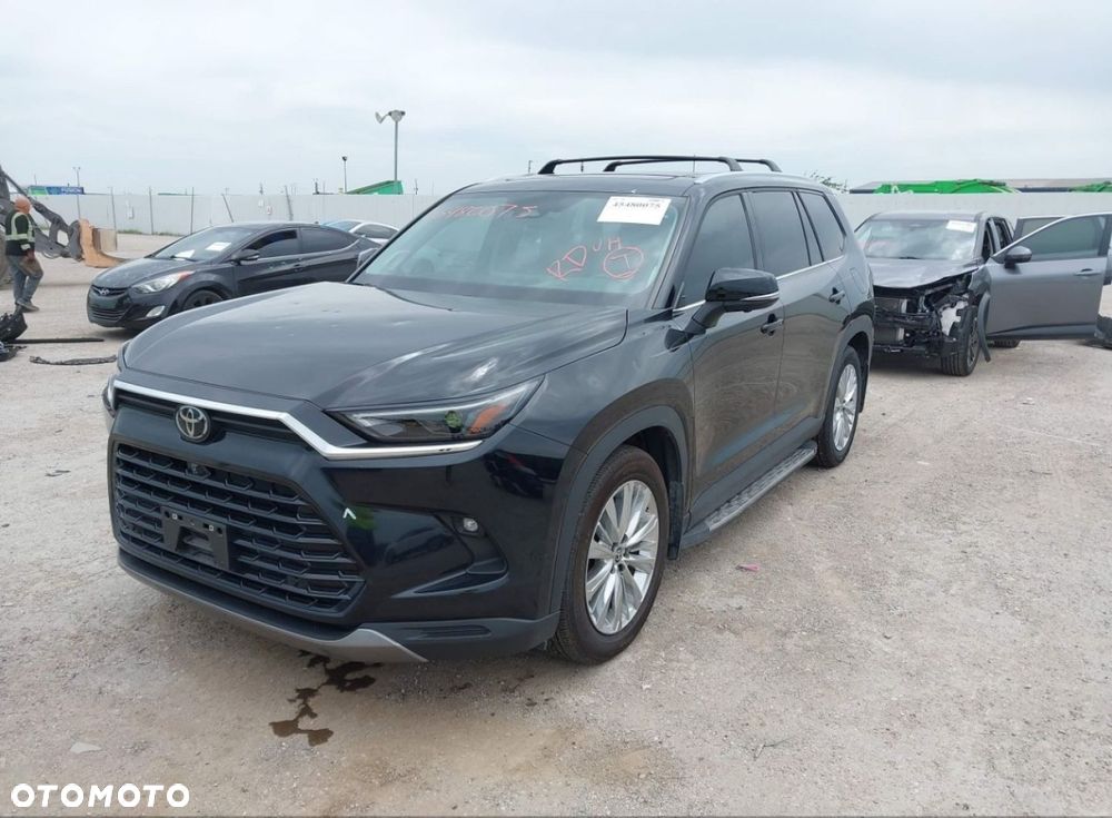 Toyota Grand Highlander - 7