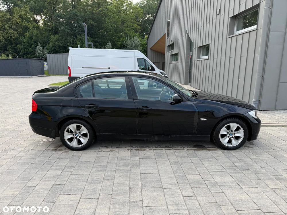 BMW Seria 3 318i - 6