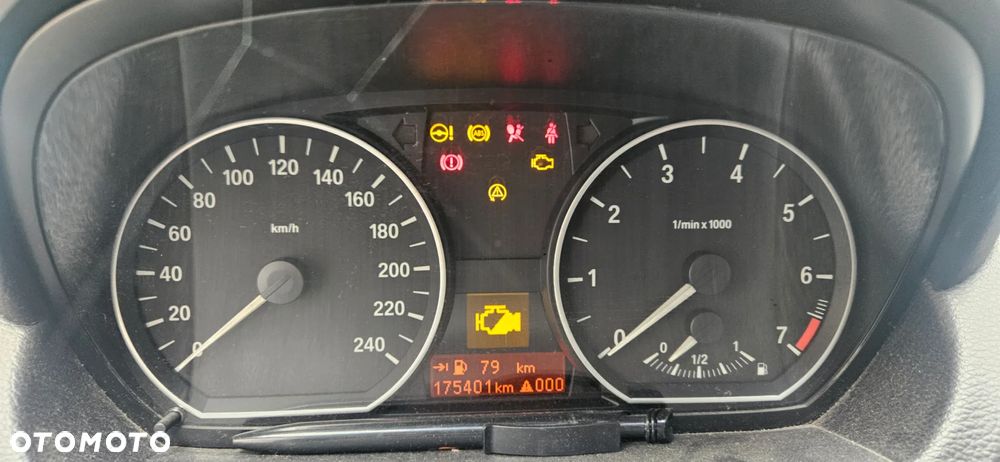 BMW Seria 1 116i - 6