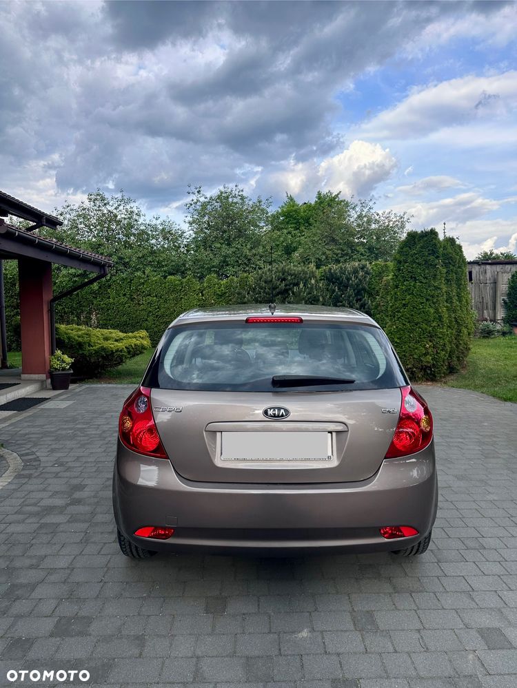 Kia Ceed 1.6 Crdi Comfort - 4