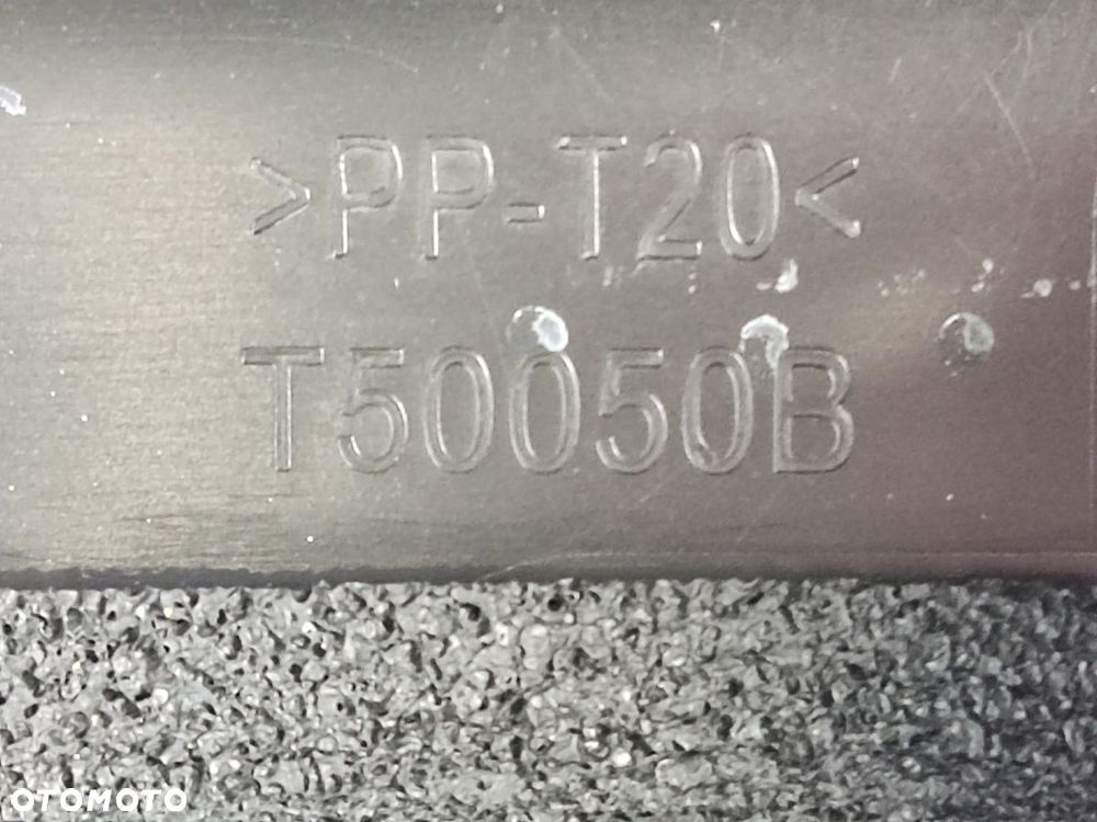 VOLVO XC40 2.0T T4 17-21r Kierownica Powietrz Góra - 8