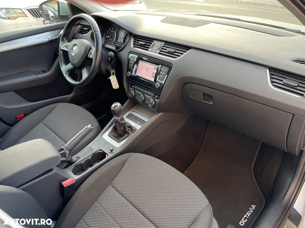 Skoda Octavia Combi 1.2 TSI Ambition - 6
