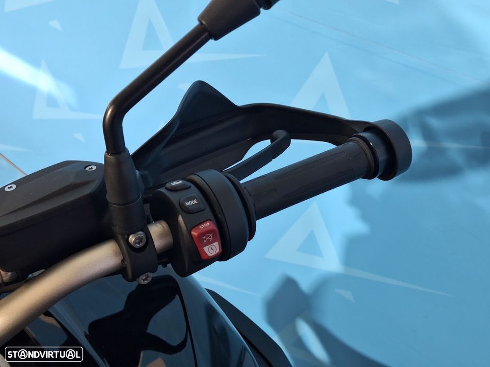 BMW F 900 GS Adventure - 9