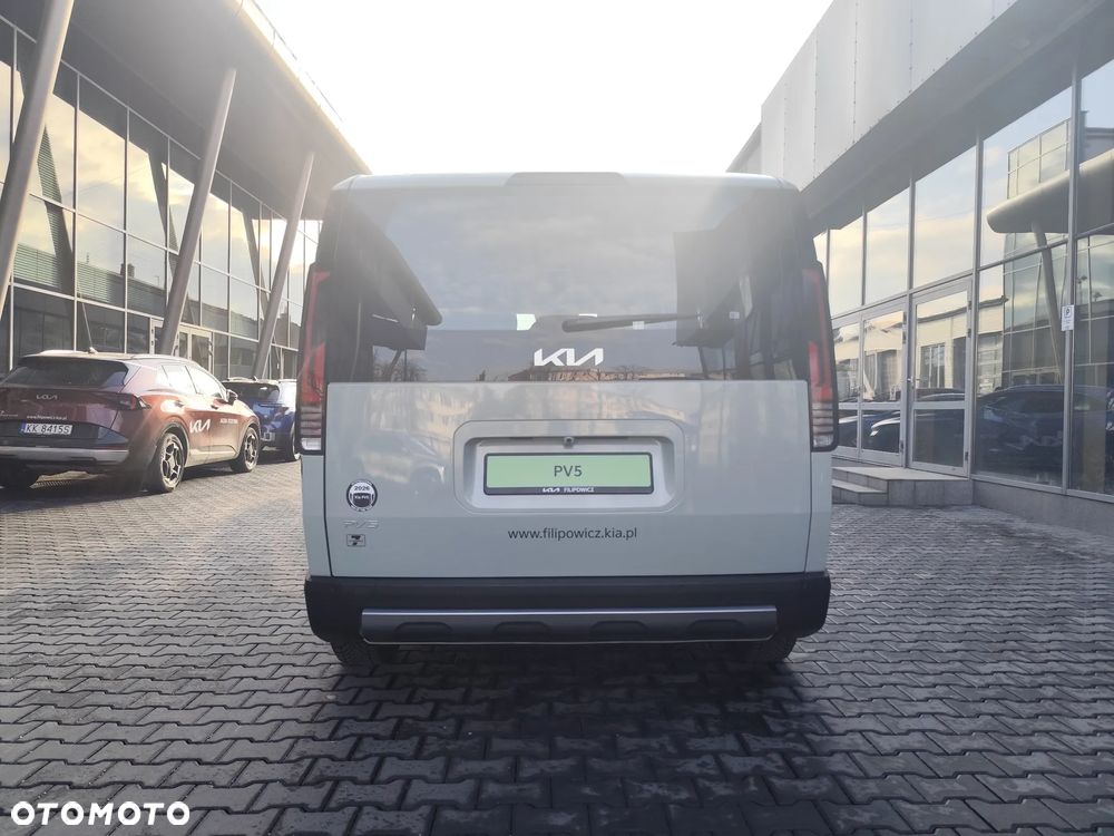Kia PV5 - 5