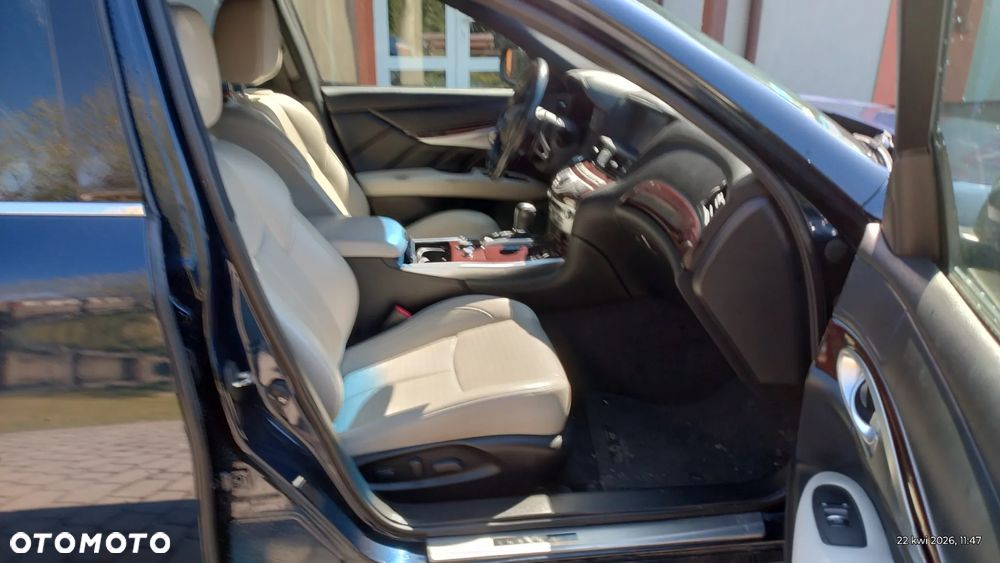 Infiniti Q70 3.7 Sport Tech - 12