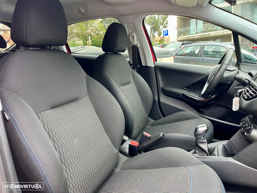 Peugeot 208 PureTech 82 Start & Stop Style - 24