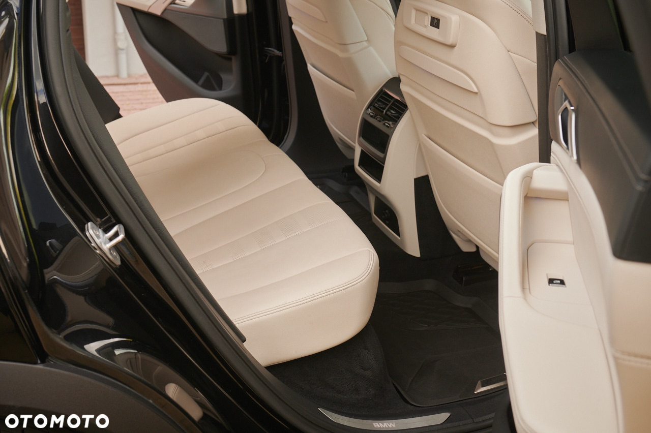 BMW X6 xDrive30d - 23