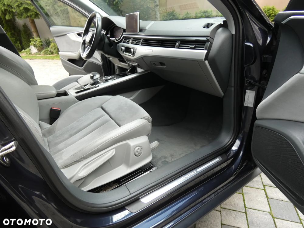 Audi A4 Allroad - 30