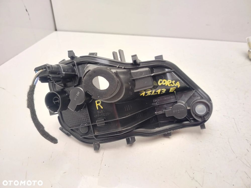 OPEL CORSA E 5D WKŁAD GNIAZDO LAMPY PRAWY TYŁ - 4