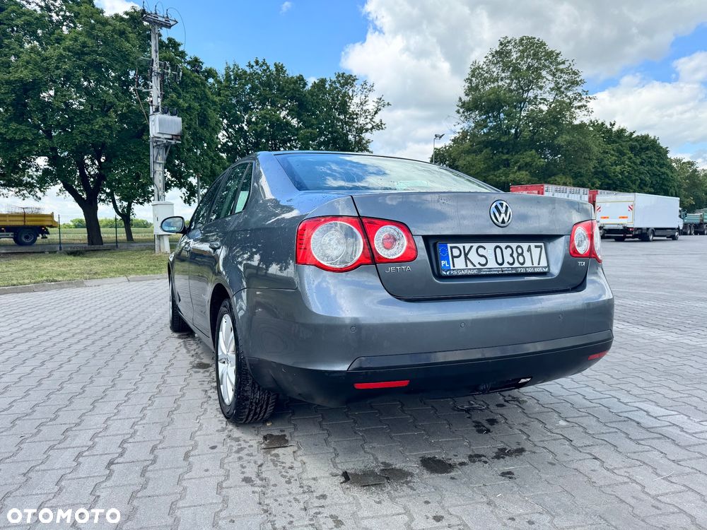 Volkswagen Jetta 1.6 TDI Trendline Optimum - 3
