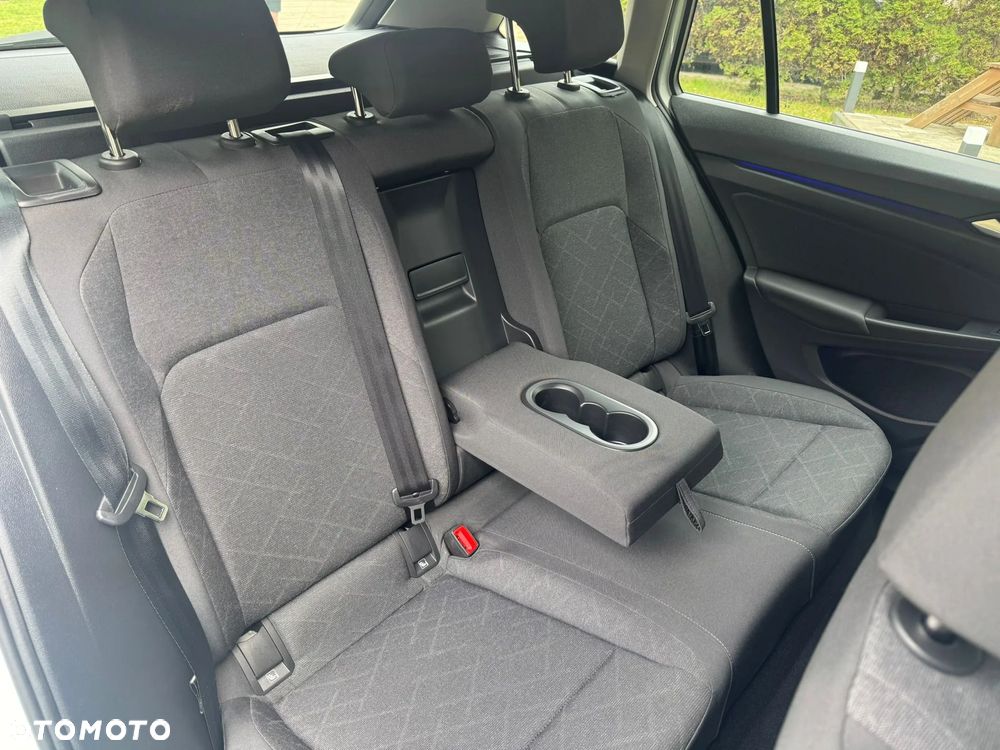 Volkswagen Golf - 16