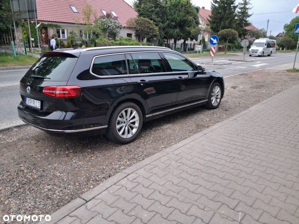Volkswagen Passat 1.6 TDI SCR DSG Business - 23