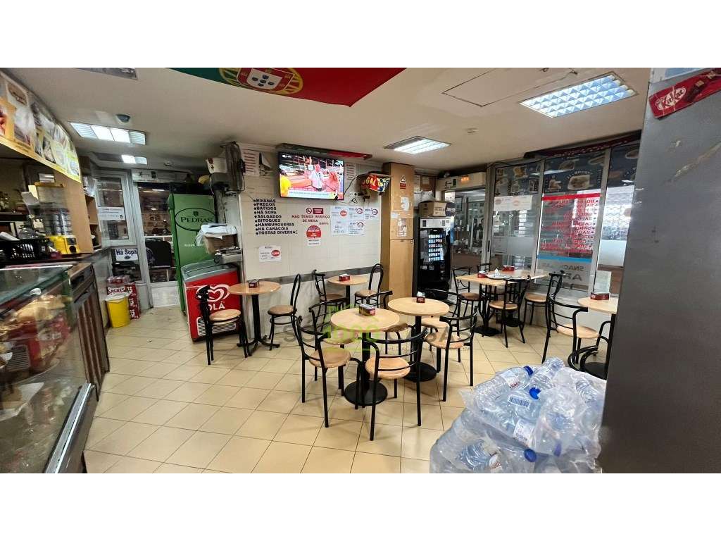 Loja em Centro Comercial na Costa da Caparica - Grande imagem: 3/7