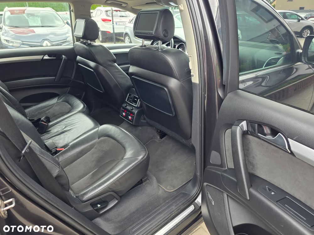 Audi Q7 - 11