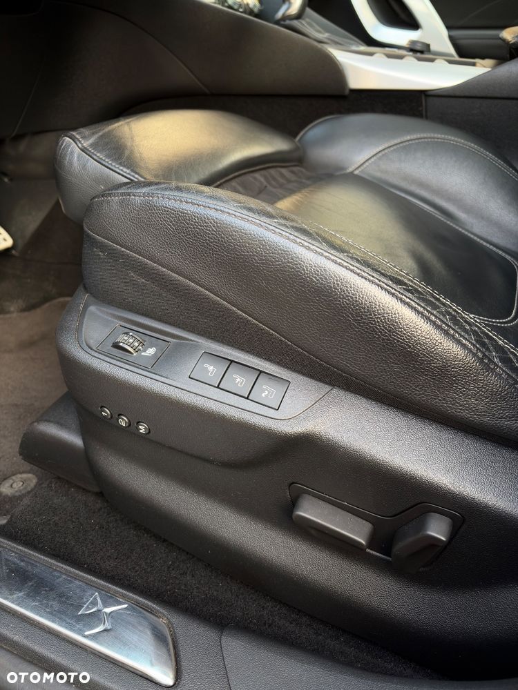 Citroën DS5 BlueHDi 180 EAT6 Business Class - 28