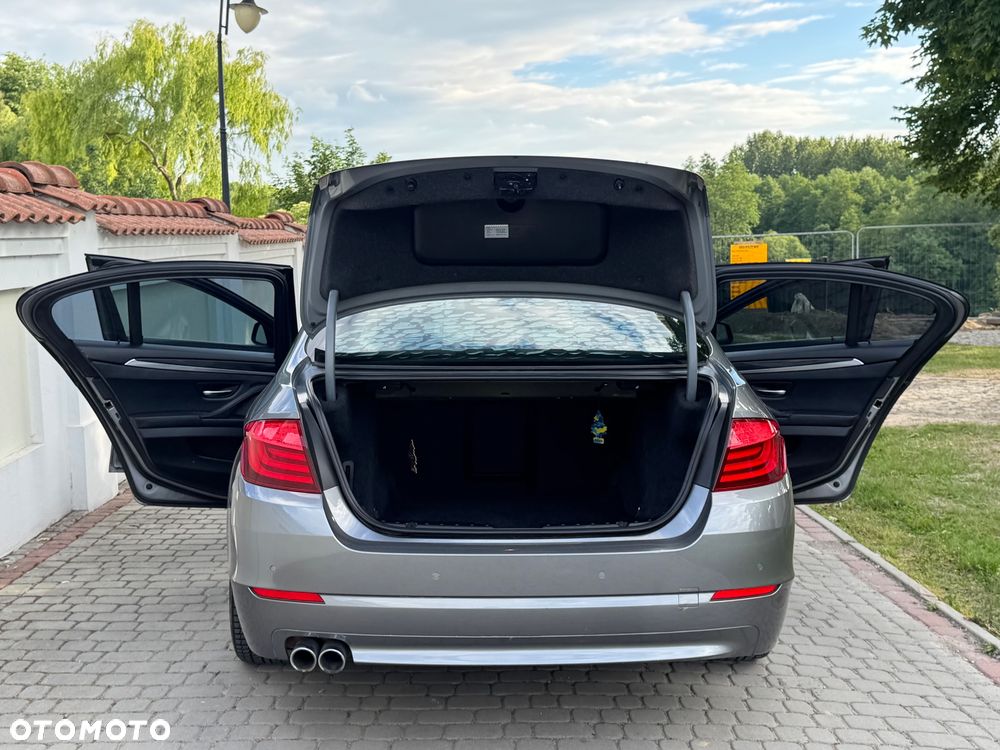 BMW Seria 5 - 32