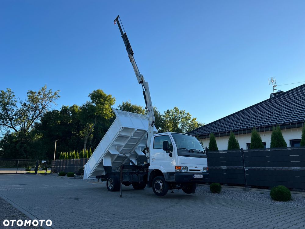 Nissan CABSTAR - 7