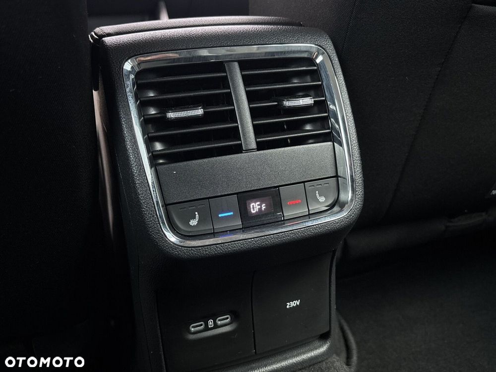 Skoda Octavia 2.0 TDI 4x4 Scout DSG - 32