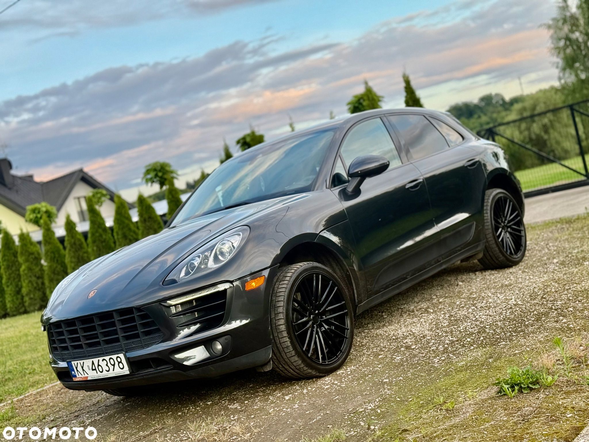 Porsche Macan Standard - 1
