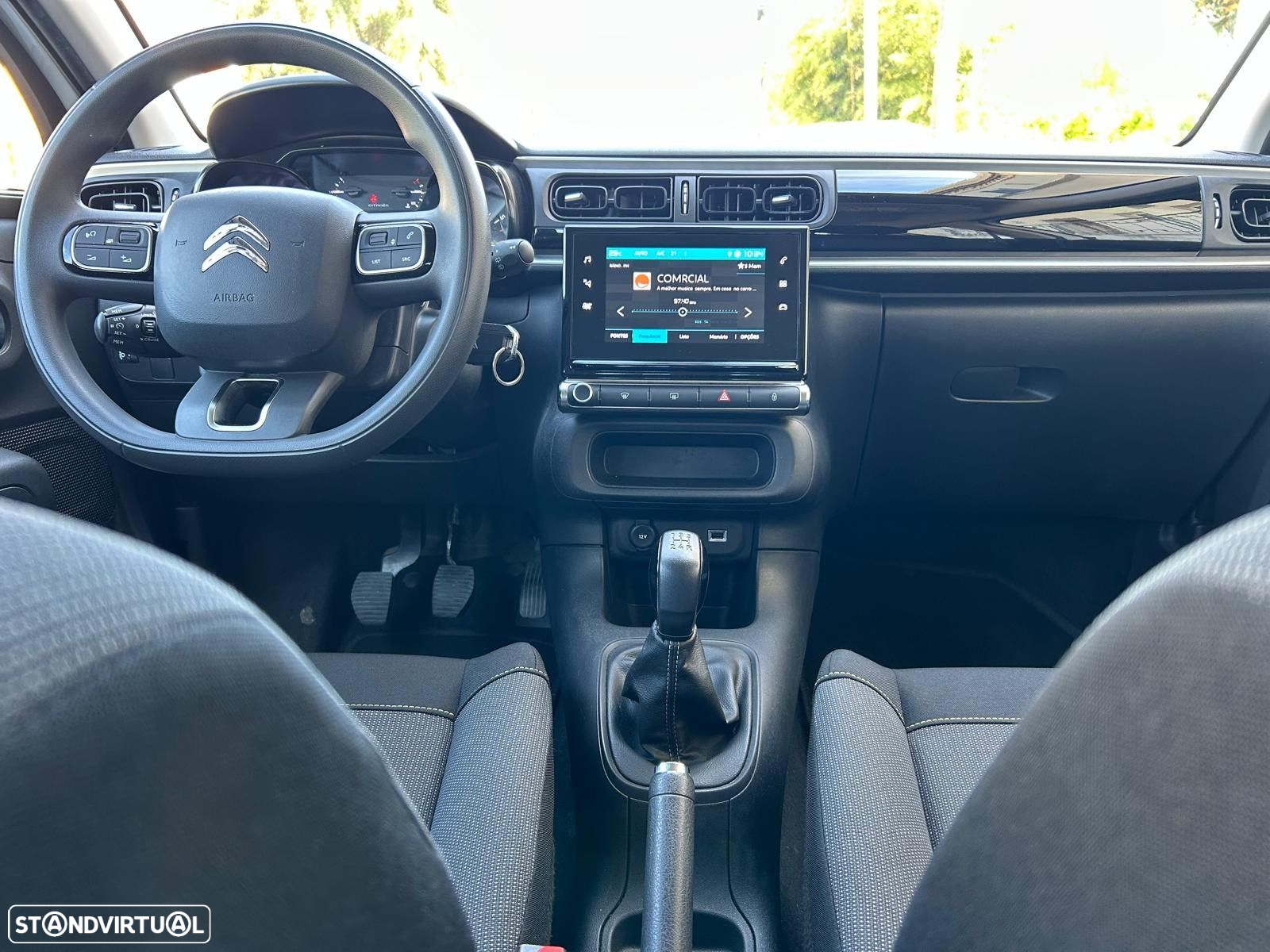 Citroën C3 1.2 PureTech Shine - 21